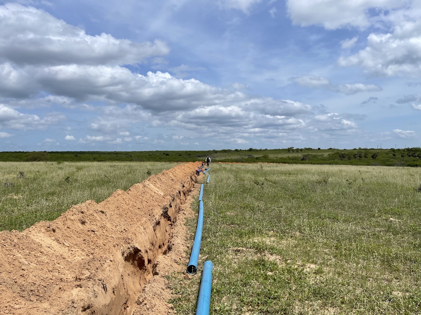 Implantação de tubulação — abril de 2021.